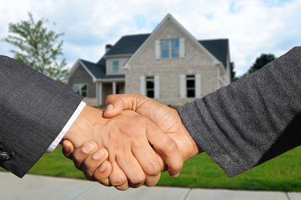 real estate agent for rentals